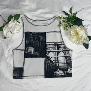 Hollister Tank Top ( Social Tourist) size small